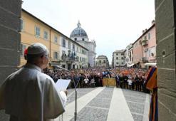 Papa'dan barış çağrısı