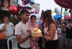 Spina bifida hastası Yağmur’un doğum günü için toplanan vatandaşlar balon uçurdu