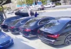 Beylikdüzü'nde ağaca çarpan otomobil takla attı: Yaya ezilmekten son anda kurtuldu