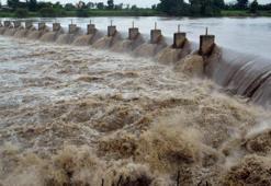 Hindistan'da sel: 21 ölü