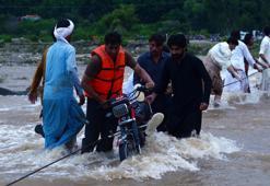 Pakistan’daki sel mağdurlarına yardım ulaştırıldı