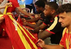 Kayserispor’da imza günü etkinliği devam etti