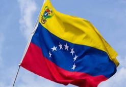 Venezuela'da yüzlerce kişi, Ulusal Bolivarcı Milis Gücü'ne kayıt yaptırdı