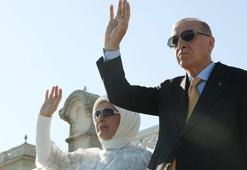 Emine Erdoğan'dan İstanbul Boğazı'ndaki geçit törenine ilişkin paylaşım