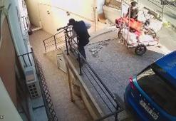 Şişli'de demir kesme makasıyla zincirini kestiği skuteri böyle çaldı