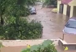 Hindistan’da muson yağmurları nedeniyle 303 kişi hayatını kaybetti