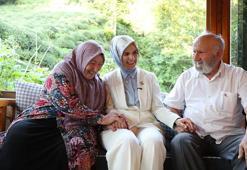 Bakan Göktaş Rize’de 63 yıllık evli Kanbur çiftine misafir oldu
