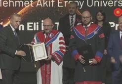 AK Parti'li Korkmaz, rektörlüğünü yaptığı üniversitenin öğrencisi oldu