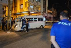 Dolmuş şoförü, direksiyon başında uğradığı silahlı saldırıda hayatını kaybetti