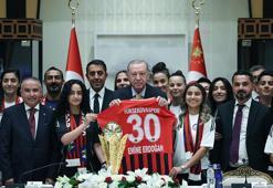 Cumhurbaşkanı Erdoğan: Kadınları güçlendirmek için tüm kaynaklarımızı seferber ettik