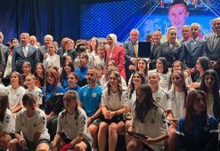 Ankara'da 2'inci 'kristal ayaklar' ödül töreni düzenlendi