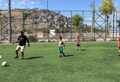 Samet Hoca, dezavantajlı çocuklara umut oluyor