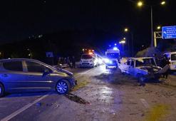 Otomobiliyle kaçan sürücü, ekip aracına ve otomobile çarptı: 3'ü polis, 10 yaralı