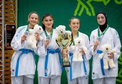 İstanbul Kent Üniversitesi, Avrupa'daki Dövüş Sporları Şampiyonası'nda 12 madalya kazandı