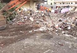 Hindistan'da bina çöktü: 17 ölü