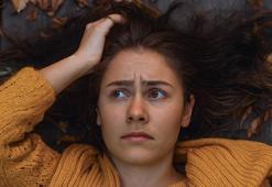 ‘Mevsimsel saç dökülmesi normaldir ancak göz ardı edilmemeli’