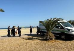 Kuşadası sahilinde kıyıya vurmuş erkek cesedi bulundu