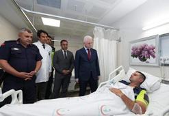 Vali Gül, kazada yaralanan jandarma personelini ziyaret etti