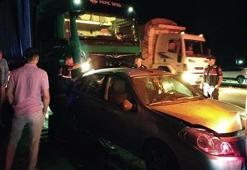 Ayvalık'ta kırmızı ışıkta zincirleme kaza: 1 ölü, 3 yaralı