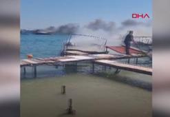Urla'da tekne yangını