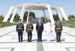 Bakan Güler, Devlet Mezarlığı'nı ziyaret etti