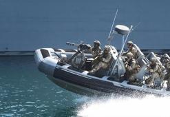 'TEKNOFEST Mavi Vatan'da SAT VE SAS komandolarından gösteri