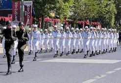Ankara'da 30 Ağustos korteji