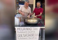 Taraftarlar, Mourinho ve Solskjaer’in gidişi için helva kavurdular