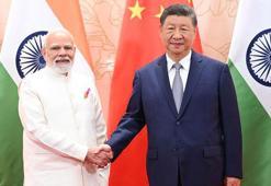 Çin Devlet Başkanı Şi, Hindistan Başbakanı Modi ile görüştü