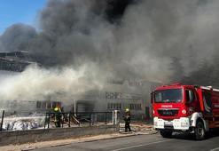 Kayseri’de hırdavatçıda çıkıp fabrikaya sıçrayan yangın kontrol altında