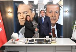 Özlem Çerçioğlu, AK Parti İl Başkanlığını ziyaret etti