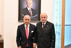CHP eski Genel Başkanı Hikmet Çetin, Bahçeli'yi ziyaret etti
