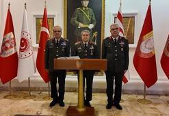 Genelkurmay Başkanı Bayraktaroğlu ile beraberindeki heyet KKTC’ye ziyarette bulundu