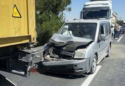 Manisa’da 3 aracın karıştığı kazada 4'ü çocuk, 6 yaralı