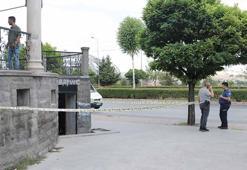 Cami tuvaletindeki kavgada bıçakla ağır yaralandı