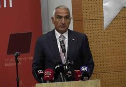 Bakan Ersoy: Turizm alanında rekorlar kırmaya başladık