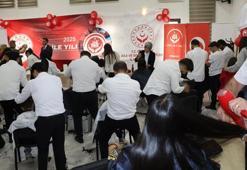 Gönüllü kuaförler, korunma altındaki 100 çocuğa saç bakımı yaptı