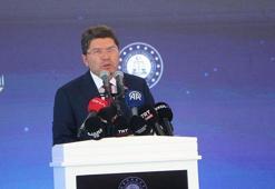 Bakan Tunç: Bin yıllık kardeşliğimize vurulan hançerin çıkarıldığı dönemi yaşıyoruz