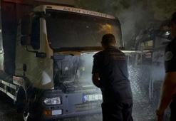 Bursa’da karavandaki yangın, 2 karavan ile 1 kamyonu da yaktı