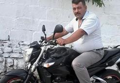Yol kenarına devrilmiş motosikletinin yanında ölü bulundu