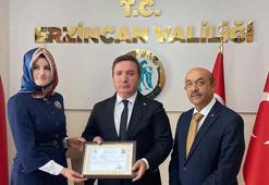 Vali Aydoğdu'dan, öğrencisi için burs isteyen öğretmene başarı belgesi