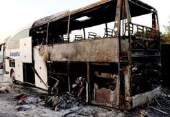 Gaziantep’te seyir halindeyken alev alan yolcu otobüsü yandı