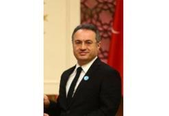 Prof. Dr. Selim Karahasanoğlu, İzmir Demokrasi Üniversitesi Rektörü olarak atandı