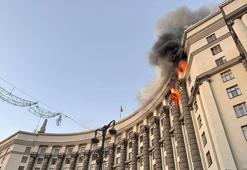 Rusya, Ukrayna hükümet binasına hava saldırısı düzenledi