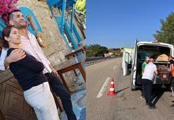 Patlayan lastiği değiştirirken kamyonet çarptı; evli çift öldü, çocukları yaralandı