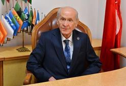Bahçeli: İzmir'deki saldırı, Türkiye'miz üzerinde oynanan alçak oyunlardan bağımsız düşünülemeyecektir