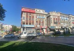 CHP'nin Bahçelievler binasındaki 'İstanbul İl Başkanlığı' yazısı yenilendi