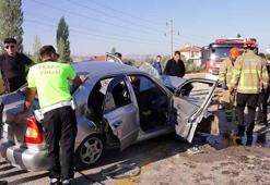 Kırıkkale'de otomobiller çarpıştı: 2 ölü