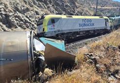 Malatya'da iki yük treni çarpıştı: 1 yaralı