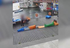 Belediyenin işlettiği kafenin masa ve oturaklarını kırdılar, o anlar kameraya yansıdı